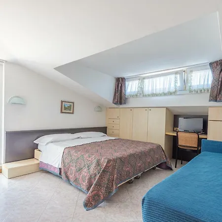 Margherita Family Aparthotel 3*